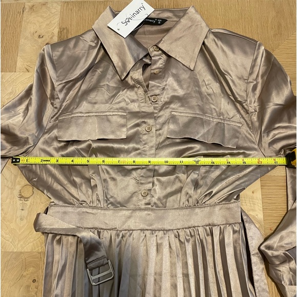 GOLDEN SILK PLETED SHIRT DRESS - Picture 6 of 7